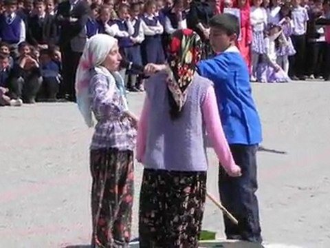 23 nisan 2011 güneşli gördes gelin kaynana atışması