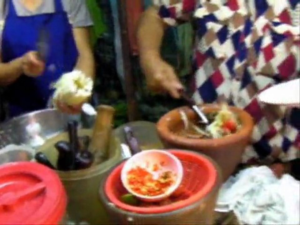 Cuisine de rue à Bangkok - Salade de Papaye
