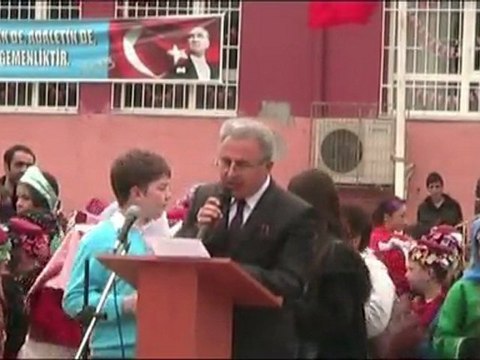 Bolum 2 - 23 Nisan Ulusal Egemenlik ve Çocuk Bayramı 2011 Nuri Erbak İlköğretim Okulu