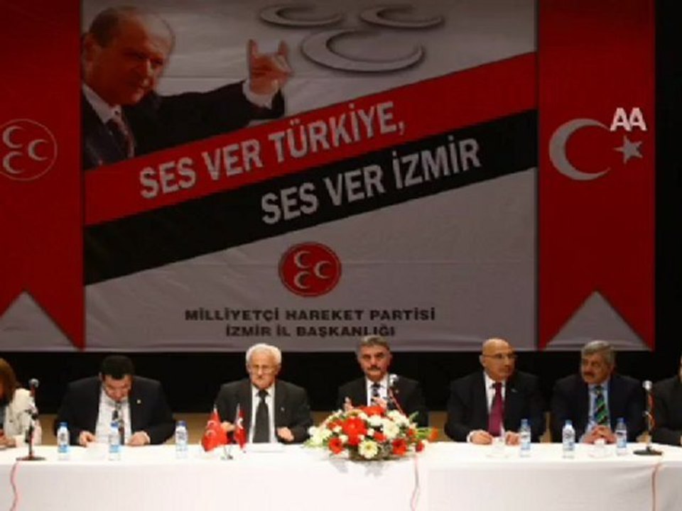 MHP'DE KASET İSTİFALARI