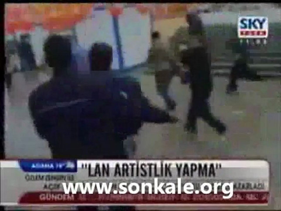 Ananı da al git burdan