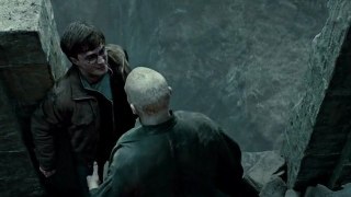 HARRY POTTER AND THE DEATHLY HALLOWS: PART 2 - Trailer (HD)