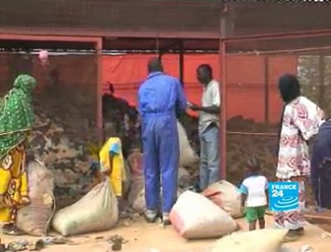 FRANCE24 avr 2008 - les Pavés de Mopti / Sévaré