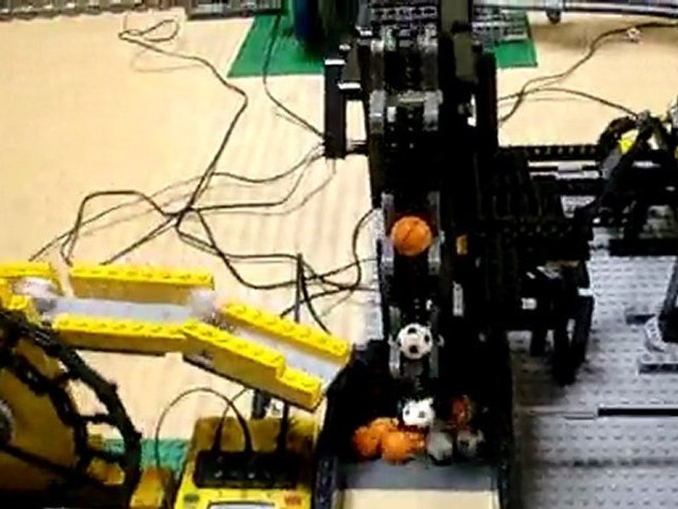 insane lego machine