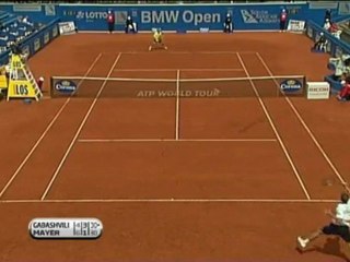 Monaco: Mayer ai quarti con fatica