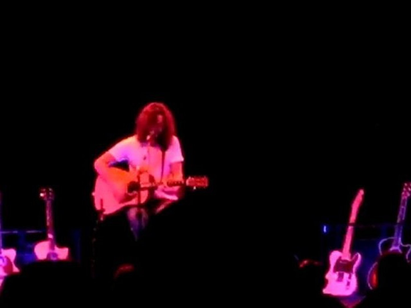 Chris Cornell - Better Man (Pearl Jam cover) - video Dailymotion