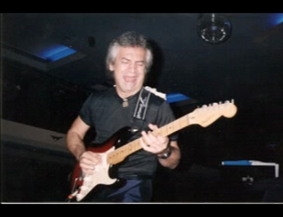 KURTULUŞ CANLI SAHNEKAYDI- HELLO