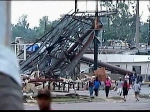 Tornadoes rip through Alabama