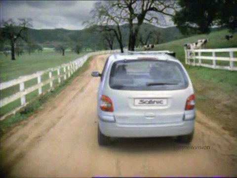 Publicité - Renault Scénic 1 (Avec la vache et le chew-gum) 2001