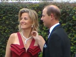 Queen meets Royal wedding guests