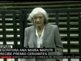 Escritora Ana María Matute recibe premio de literatura