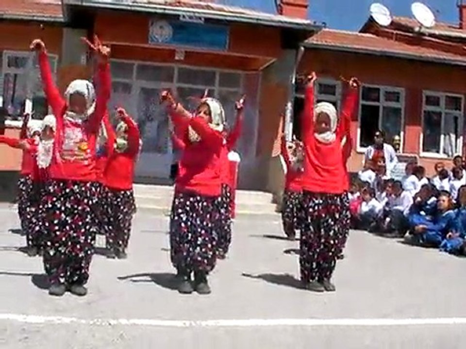 Narköy İ.Ö.O 2/A Sınıfı Ham Çökelek Oyunu