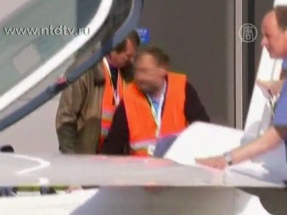 Самолет на батарейках представили в Германии