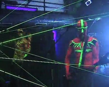 Punish Yourself (Les 4 écluses Dunkerque 2009) part1