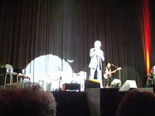 Alice/Je vais craquer bientôt Eddy Mitchell Palais des Sports 27 04 2011