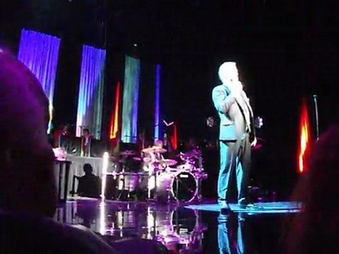 Couleur menthe à l'eau Eddy Mitchell Palais des Sports 27 04 2011