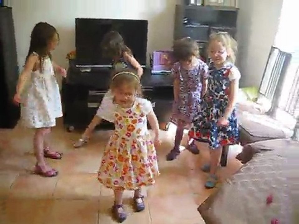 Bailando en mi cumple !!