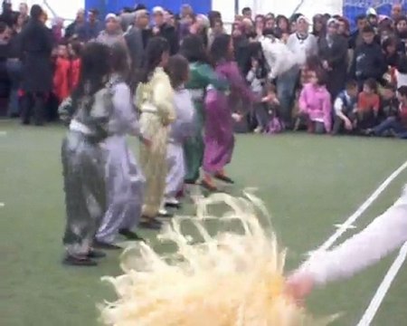 Giresun Yağlıdere Merkez İlköğretim Okulu 23 Nisan Gösterileri