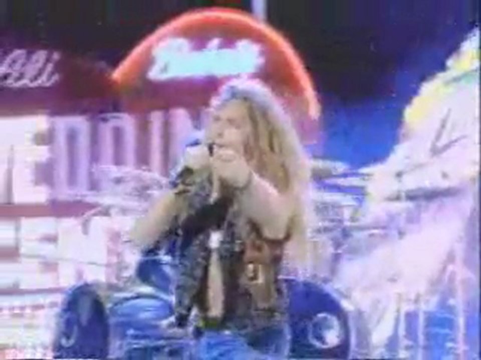 Sleeze Beez - Heroes Die Young