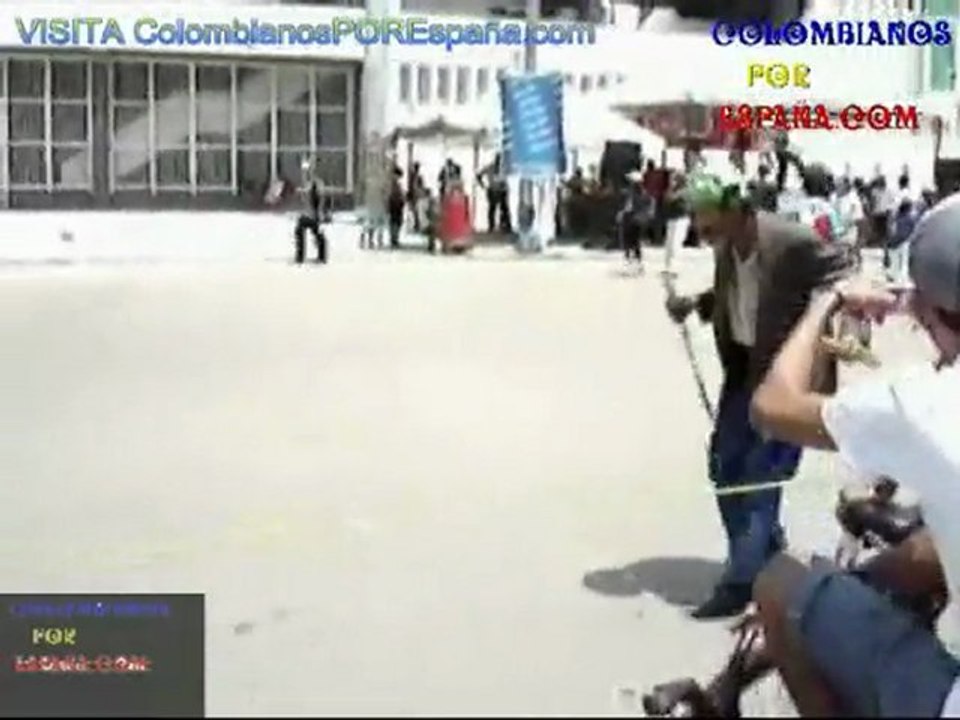 ASI ES QUE SE BAILA SALSA