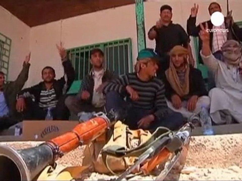 Gaddafi asks for negotiations