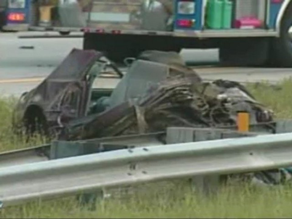 Camera de police embarquer voit une voiture faire un saut de malade !!
