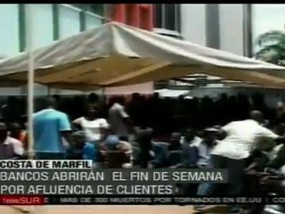Abren bancos de Costa de Marfil durante fin de semana