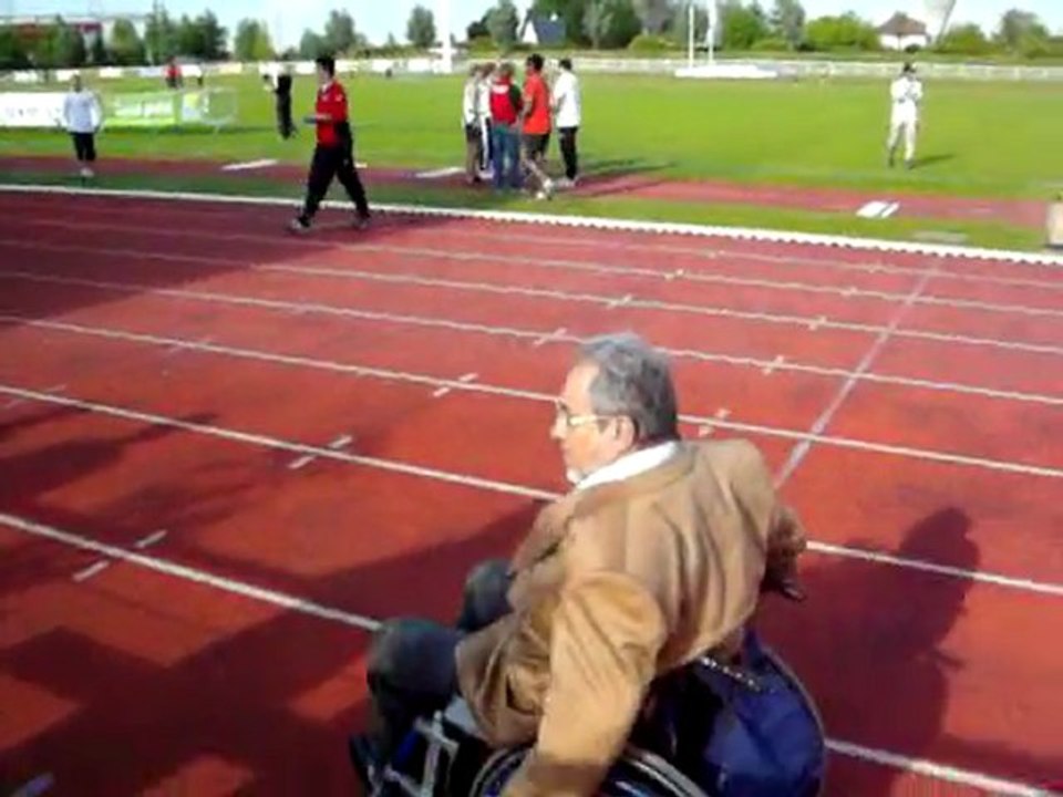 CHPT FRANCE Athlétisme Handisport par équipes 2011 - relais 4x100m Debout