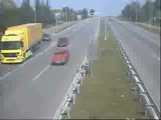 Pogledajte kako se kamion okrece na raskrsnici u Beogradu