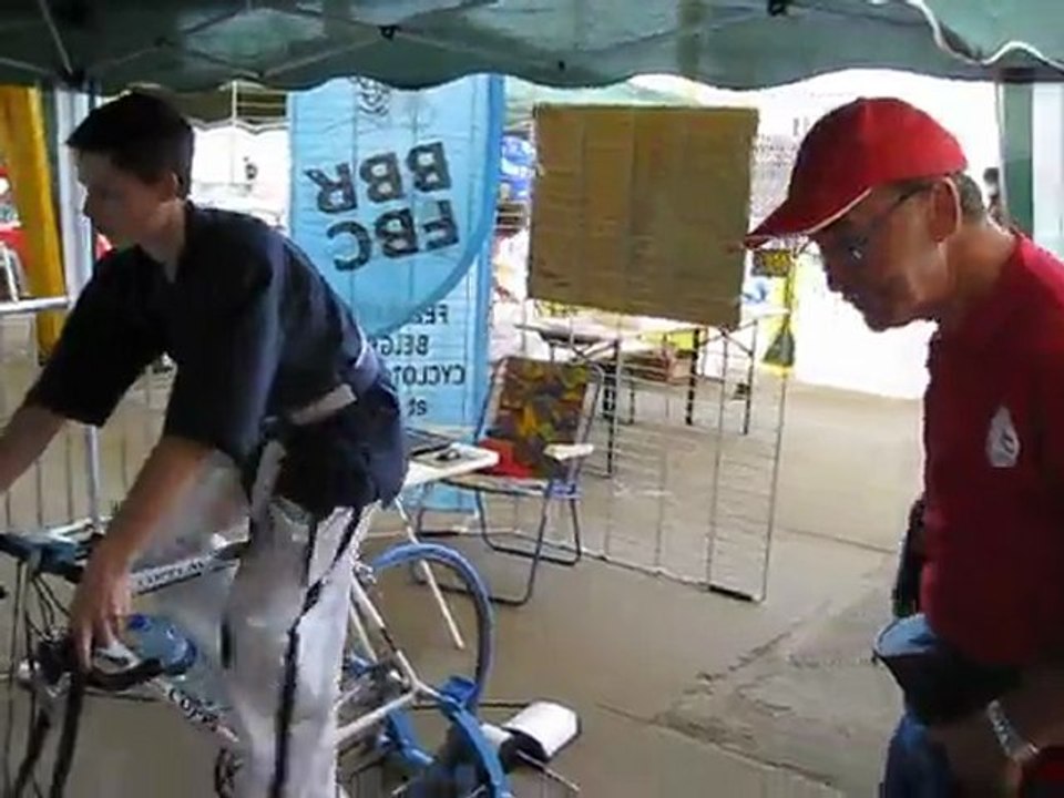 Essai du Tacx Fortius au stand des Guidons Courtois