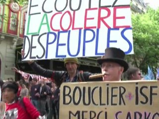 13.250 personnes défilent à Paris : un "petit" 1er mai