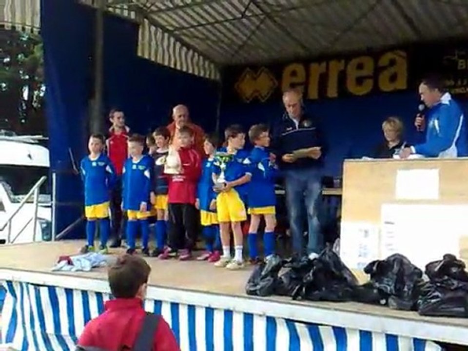 Le CS Rospez vainqueur du tournoi de foot U11 de Perros-Guirec (01/05/2011)