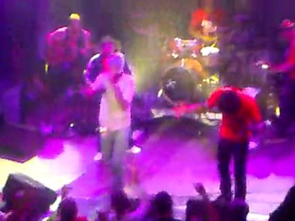 Sir Samuel live au Divan du monde 29/04/11 ...