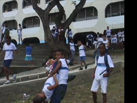 Escola Carlos Drummond de Andrade - grupo 2