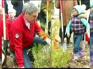 Canadians brace themselves for political uncertainty