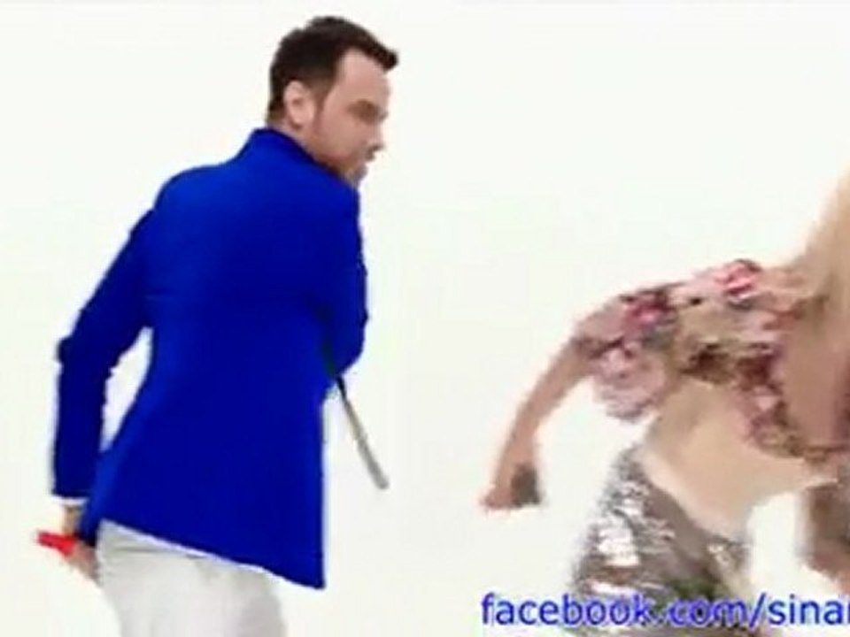 Sinan Akçıl (feat. Hande Yener) ATMA