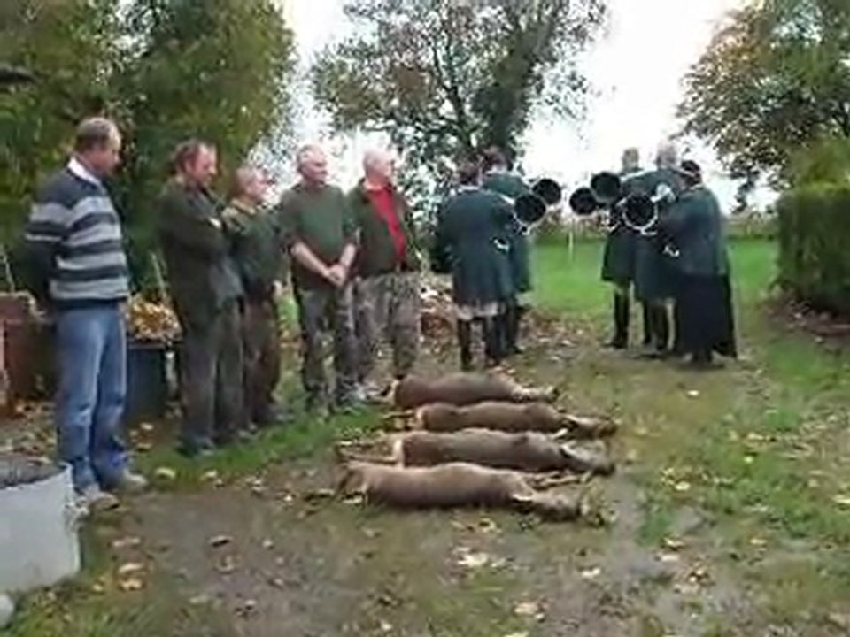 Les honneurs au tableau de chasse Trompes du val de Selle