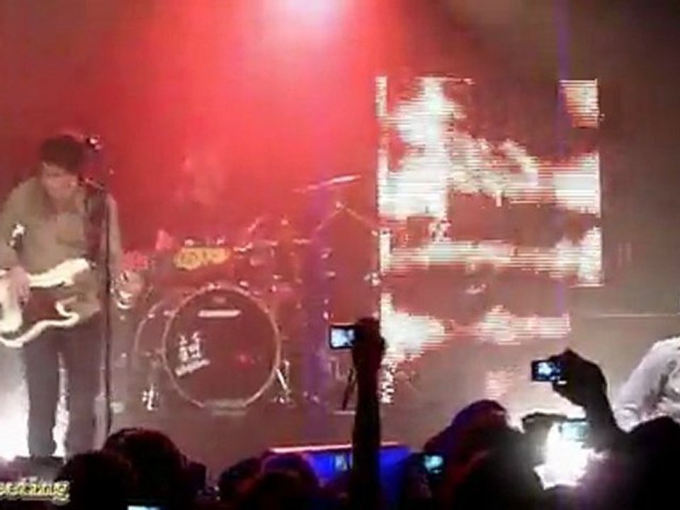 LOUIS BERTIGNAC Cendrillon  Live Toulouse Le Bikini 28/04/2011