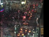 Estadounidenses celebran en Time Square tras muerte de Bin Laden