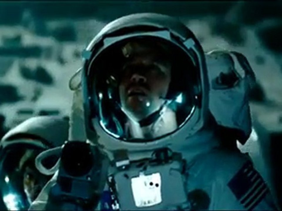 Transformers Dark of the Moon - Trailer - VF