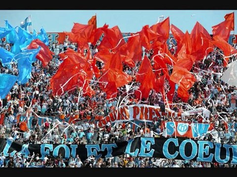 OM AUXERRE / LE TRIPLE TIFO SW87