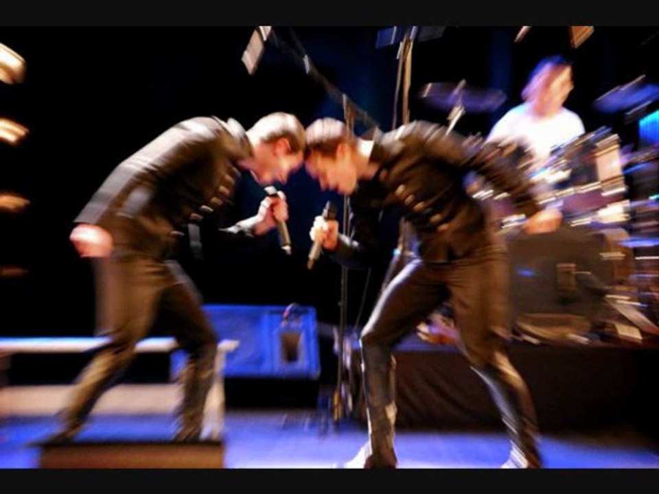 3 ANS DE PUR BONHEUR A VOS COTES ET 3 ANS D’EVOLUTION ARTISTIQUE