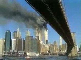 11 Septembre 2001 9h03 Crash du Vol UA175 dans la Tour Sud Brooklyn Bridge