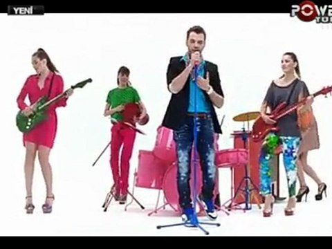 Sinan Akçıl & Hande Yener - Atma 2011 Yeni Klip