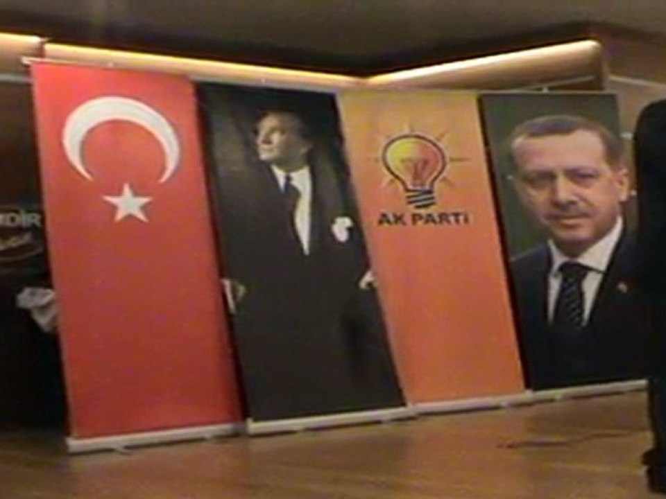 AK PARTİ YALOVA MİLLETVEKİLİ ADAYI TEMEL COŞKUN'UN GENÇLİK BULUŞMASI KONUŞMASI