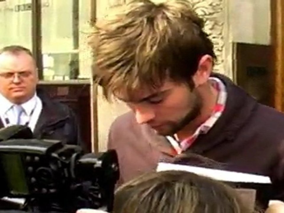 Chace Crawford Avoids the Obvious