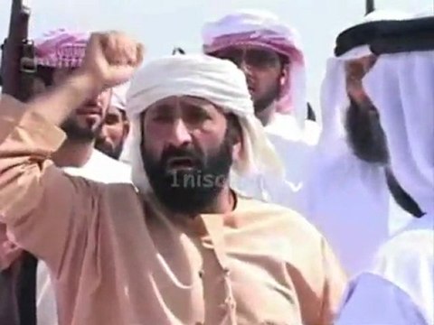 Şempaze Yutmuş Arap