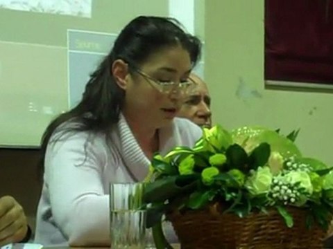 Η Ντίνα Μιχαηλίδη διαβάζει απόσπασμα από το βιβλίο Αγιοι έρωτες''