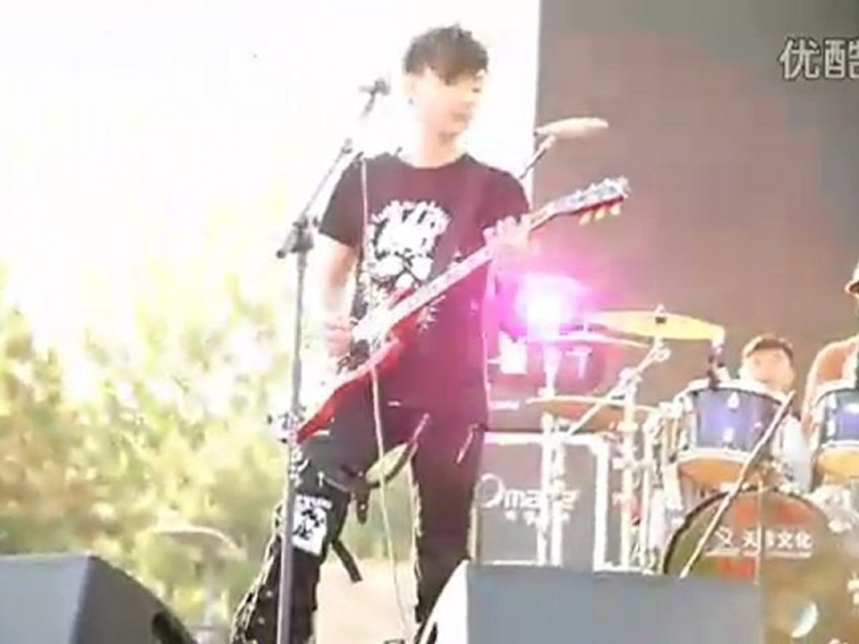 微光(Strawberry Festival)