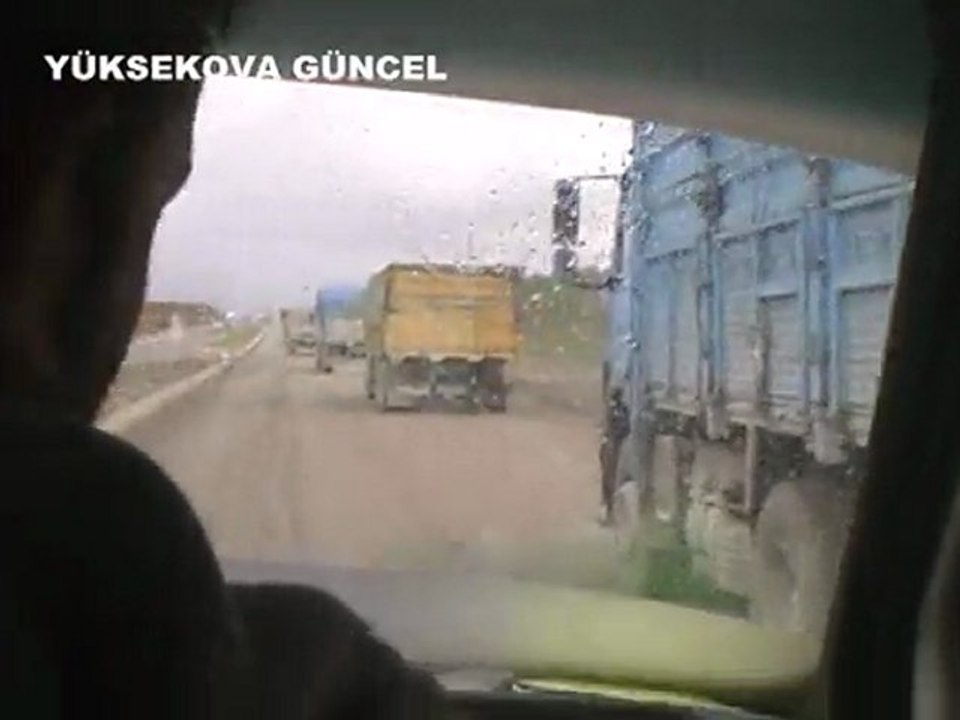 Yüksekova'da askeri sevkiyat